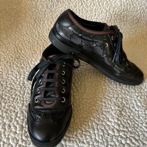 Women’s Gucci Sneakers size 5